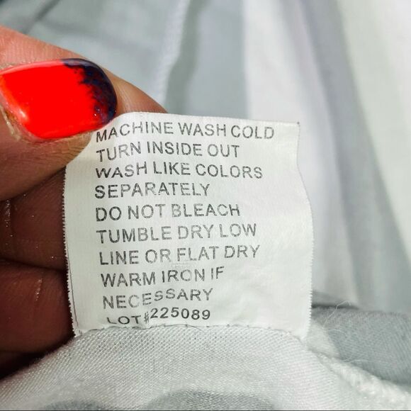 10/$25🦋 Aviva Gray & White Striped Open-Front Cardigan - Size Medium - Picture 10 of 11